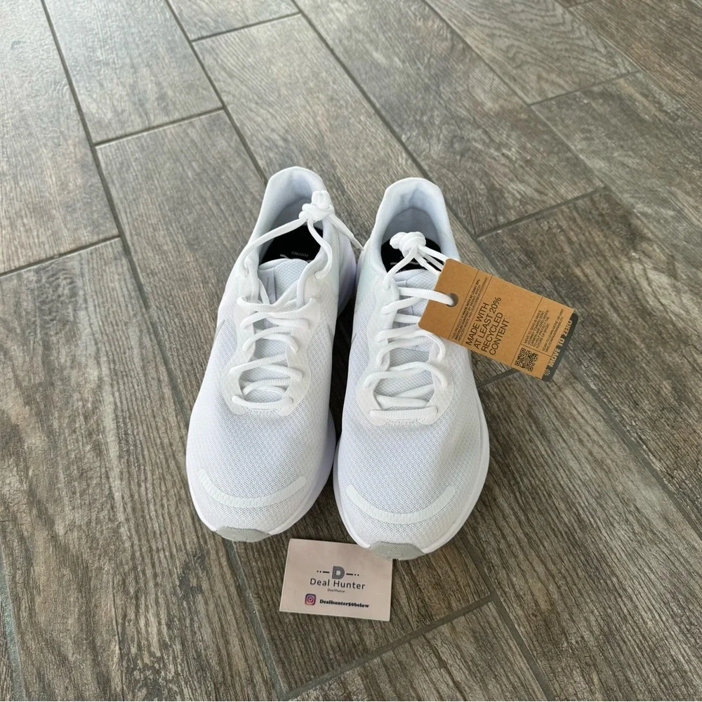 Brand New Nike Revolution 7 “White” Men's Running Shoes - Picture 3 of 12